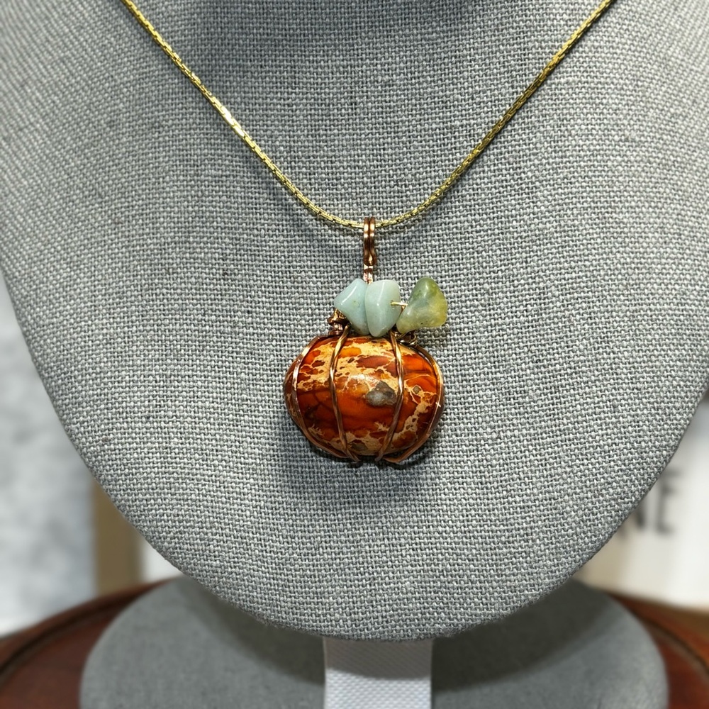 Pumpkin wire wrapped pendant, artisan handmade.